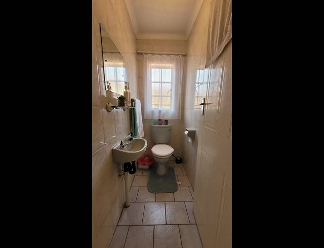 3 BEDROOM SIMPLEX RENTED IN BRACKENDOWNS